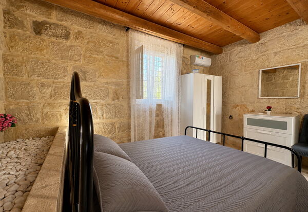 L'Oasi di Salvo: Autumn, Bedroom, Spring, Summer