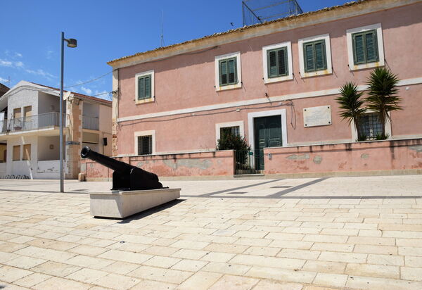 L'Oasi di Salvo: Autumn, Building Exterior, Outdoor, Spring, Summer