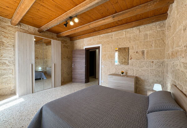 L'Oasi di Salvo: Autumn, Bedroom, Spring, Summer
