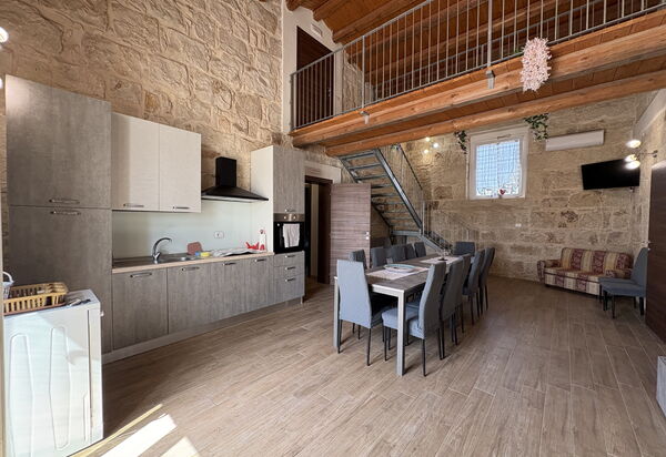 L'Oasi di Salvo: Autumn, Kitchen, Living Room, Spring, Summer