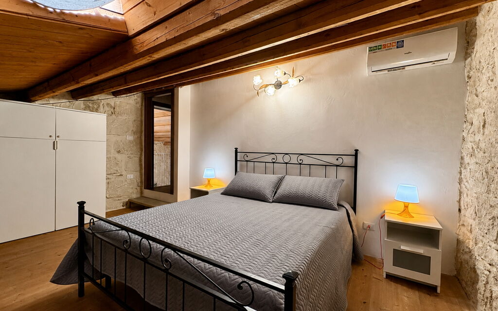 L'Oasi di Salvo: Autunno, Camera da letto, Estate, Primavera