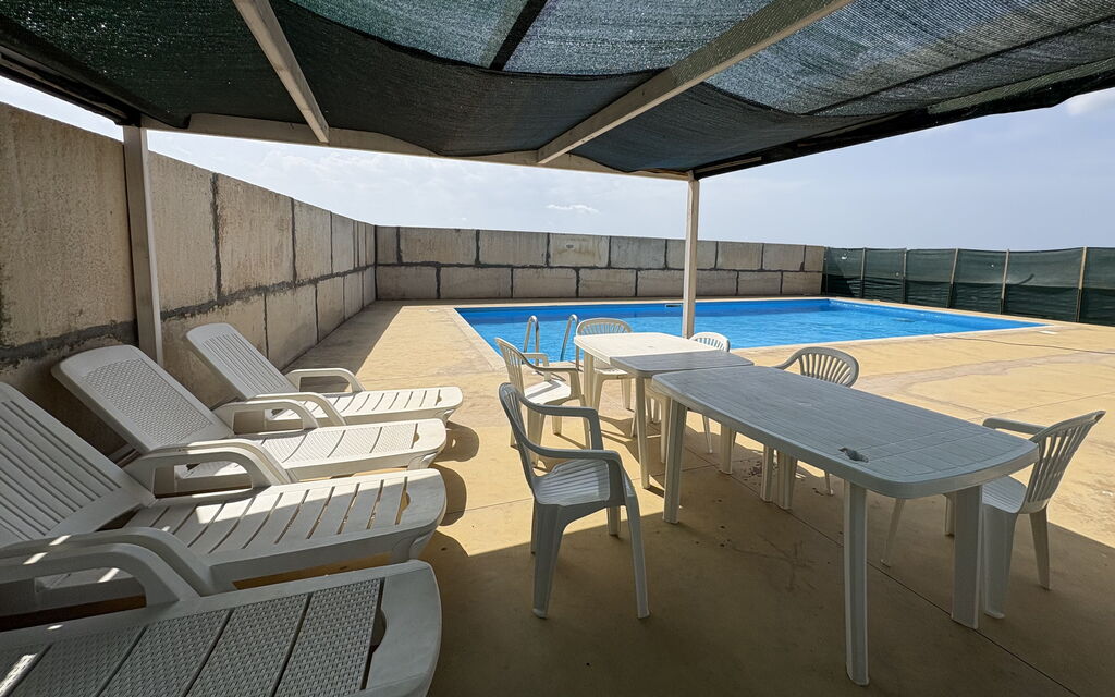 L'Oasi di Salvo: Autunno, Estate, Piscina, Primavera