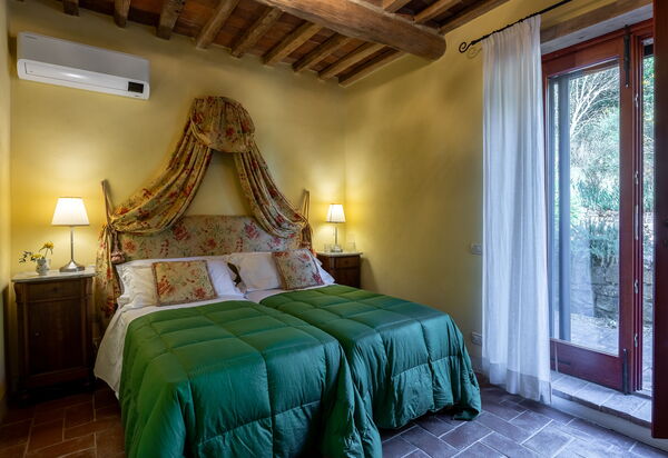 Villa Santa Barbara: Autunno, Camera da letto, Estate, Primavera