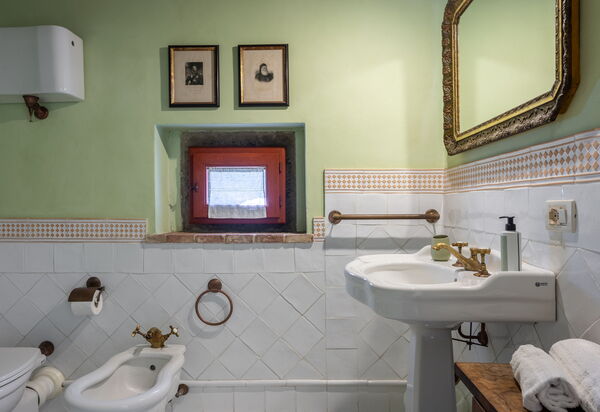 Villa Santa Barbara: Autunno, Bagno, Estate, Primavera