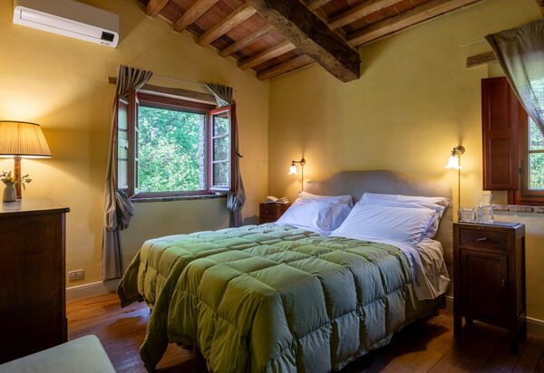 Villa Santa Barbara: Autunno, Camera da letto, Estate, Primavera