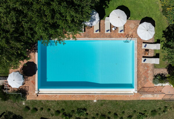Villa Santa Barbara: Autunno, Estate, Giardino, Piscina, Primavera