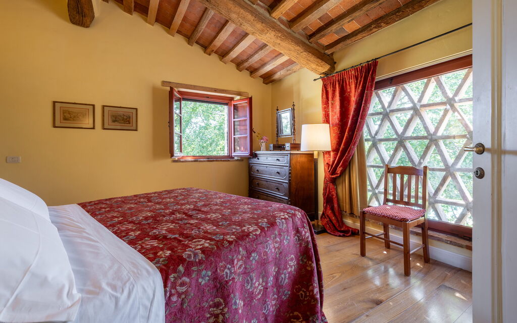 Villa Santa Barbara: Autumn, Bedroom, Spring, Summer