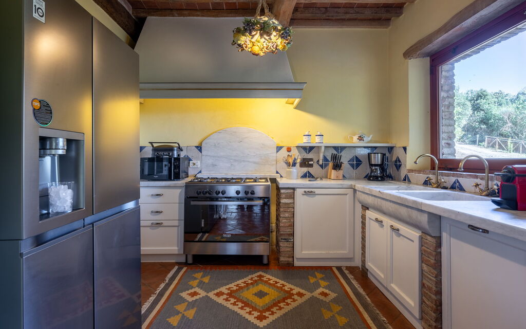 Villa Santa Barbara: Autumn, Kitchen, Spring, Summer