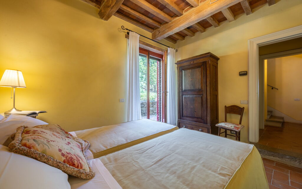 Villa Santa Barbara: Autumn, Bedroom, Spring, Summer