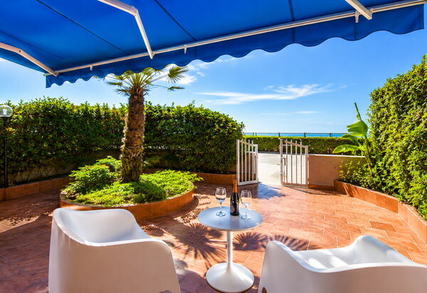 Il Favollo: Autumn, Balcony / Terrace / Patio, Garden, Spring, Summer
