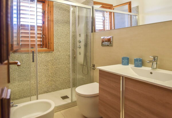 Il Favollo: Autumn, Bathroom, Spring, Summer