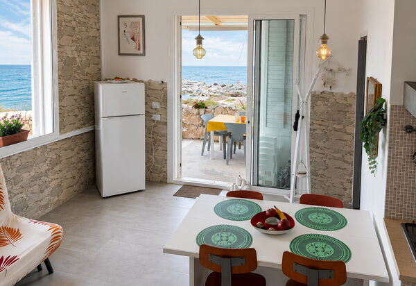 La Casa in Riva al Mare: Autumn, Dining Room, Kitchen, Spring, Summer