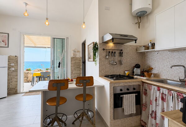 La Casa in Riva al Mare: Autumn, Dining Room, Kitchen, Spring, Summer