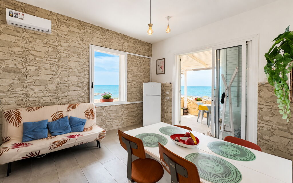 La Casa in Riva al Mare: Autunno, Cucina, Estate, Primavera, Sala da pranzo