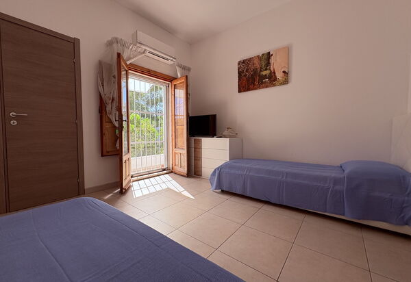 La Dimora di Artemide: Autumn, Bedroom, Spring, Summer