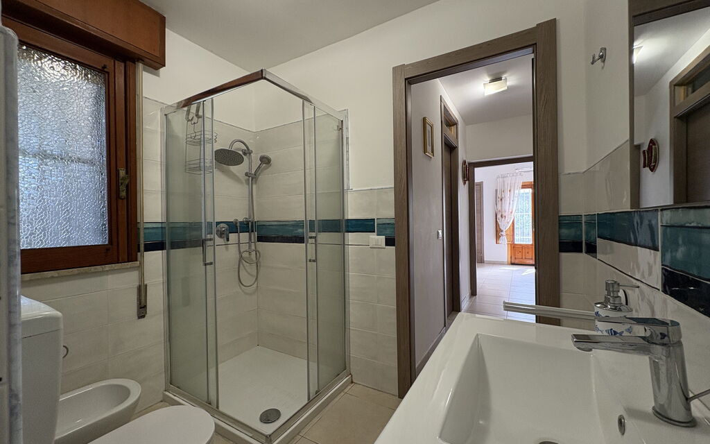 La Dimora di Artemide: Autumn, Bathroom, Spring, Summer