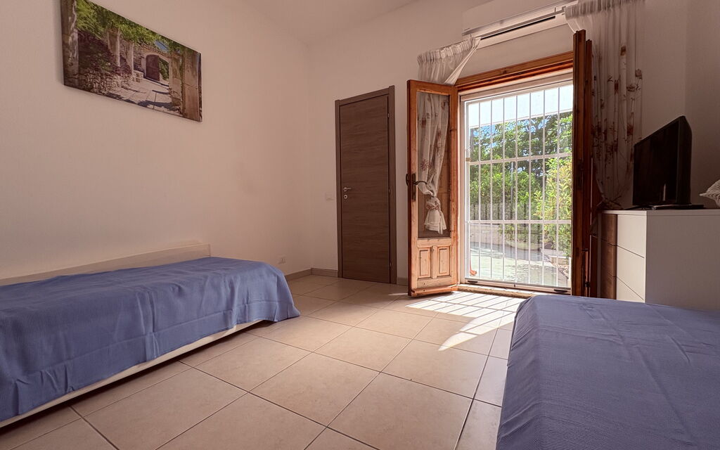 La Dimora di Artemide: Autumn, Bedroom, Spring, Summer