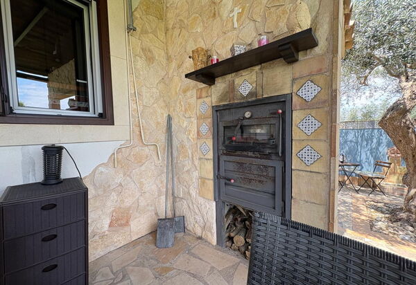 Villa Simona: Autumn, Balcony / Terrace / Patio, Garden, Kitchen, Spring, Summer