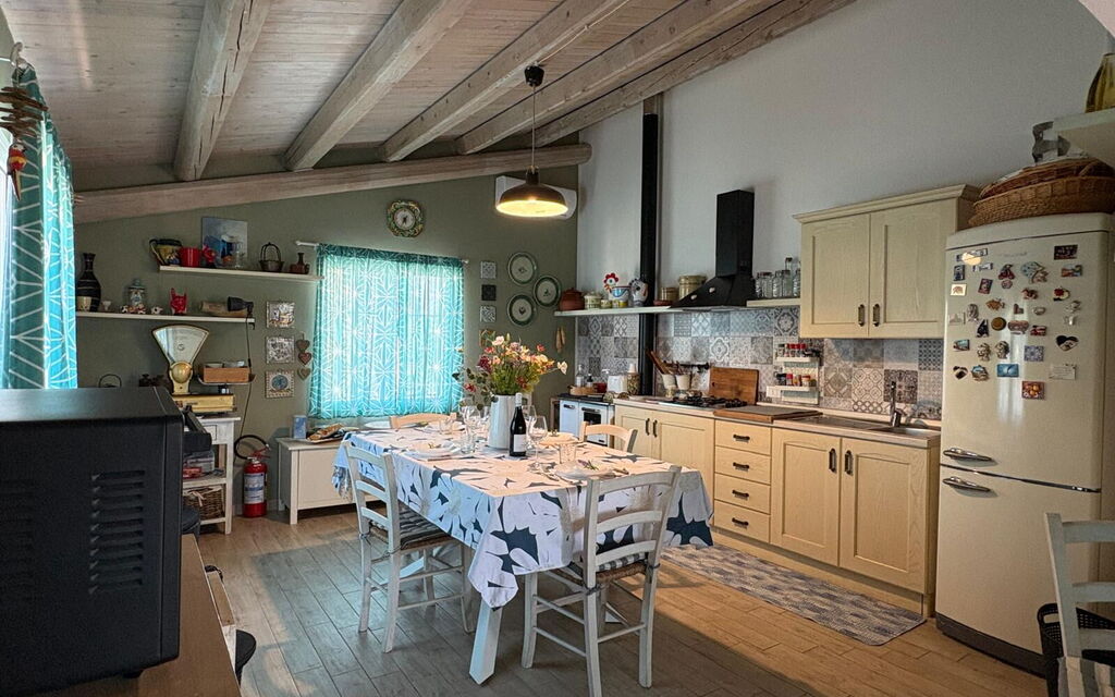 Villa Simona: Autumn, Kitchen, Living Room, Spring, Summer