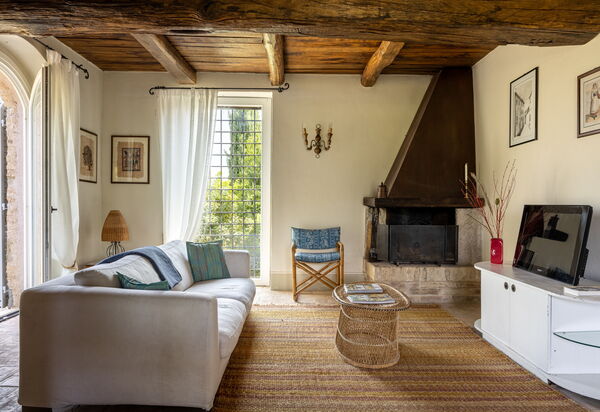 Il Casale al Colle: Autumn, Living Room, Spring, Summer