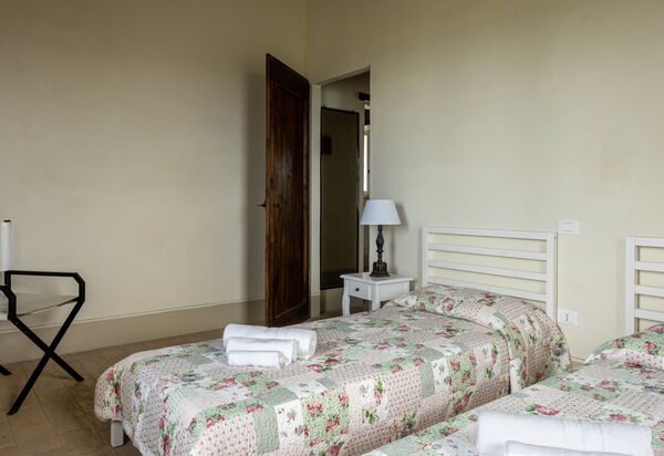 Il Casale al Colle: Autumn, Bedroom, Spring, Summer