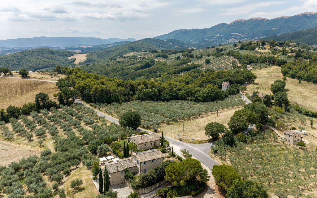 Il Casale al Colle, Private Garden, Hills View: Autumn, Scenic View, Spring, Summer