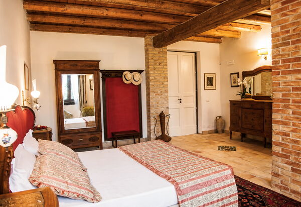 Casa Goel: Autumn, Bedroom, Spring, Summer