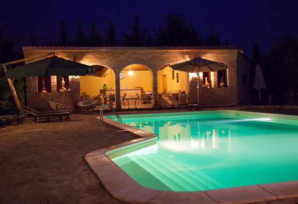 Casa Goel: Autumn, Garden, Spring, Summer