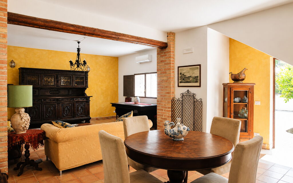 Casa Goel: Autunno, Estate, Primavera, Sala da pranzo, Soggiorno