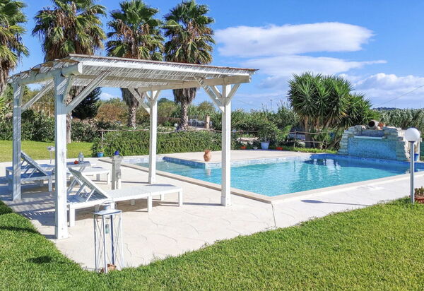 Il Cannizzo: Autumn, Garden, Pool, Spring, Summer