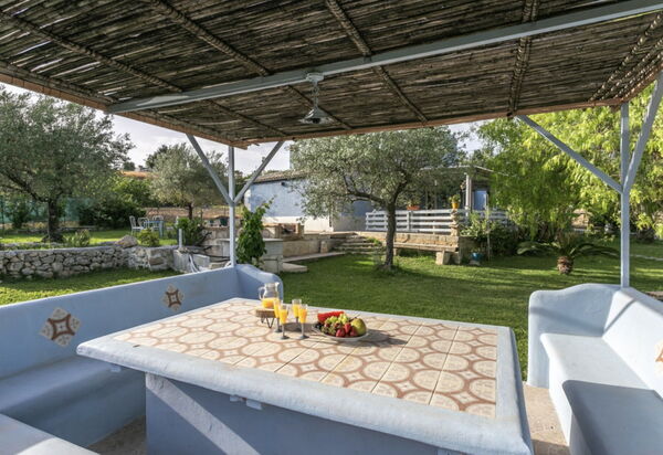 Il Cannizzo: Autumn, Garden, Spring, Summer