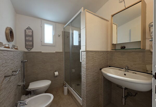 Il Cannizzo: Autumn, Bathroom, Spring, Summer