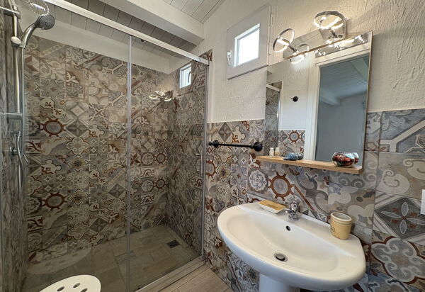 Il Cannizzo: Autumn, Bathroom, Spring, Summer