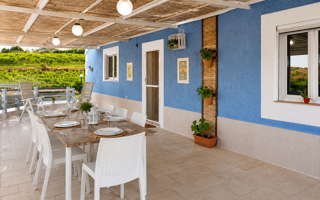 Villa le 2 Emme: Autumn, Balcony / Terrace / Patio, Building Exterior, Spring, Summer