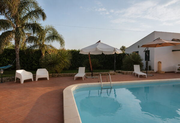 Villa Cigno Reale: Autumn, Pool, Spring, Summer