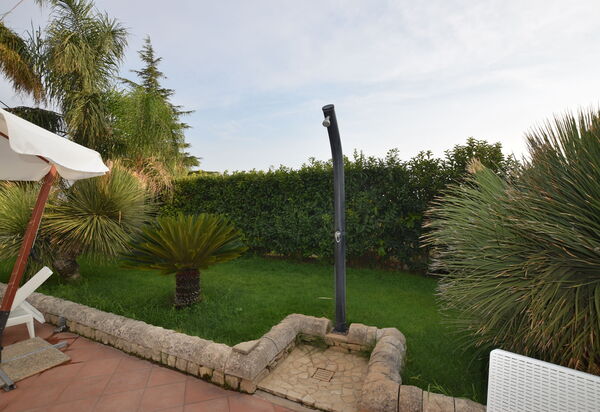 Villa Cigno Reale: Autumn, Garden, Spring, Summer