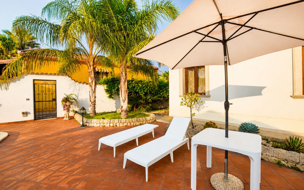 Villa Cigno Reale: Autumn, Balcony / Terrace / Patio, Spring, Summer