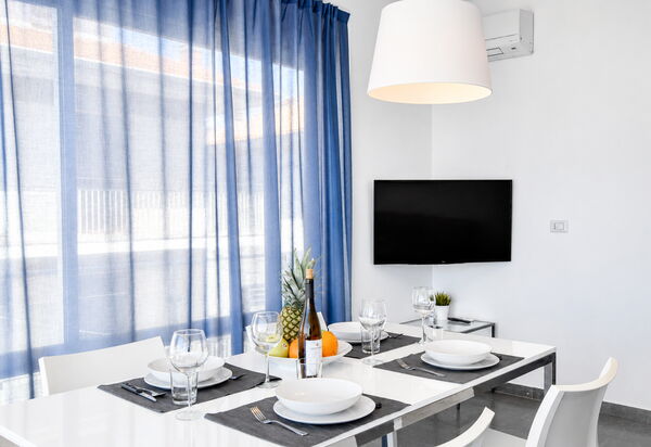 La Casa di Luigi: Autumn, Dining Room, Living Room, Spring, Summer