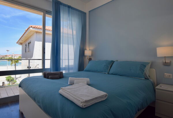 La Casa di Luigi: Autumn, Bedroom, Spring, Summer