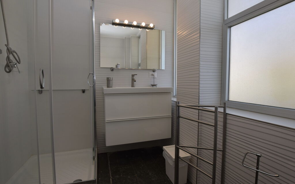 La Casa di Luigi: Autumn, Bathroom, Spring, Summer