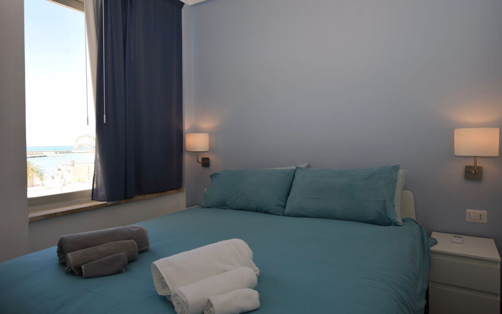 La Casa di Luigi: Autumn, Bedroom, Spring, Summer
