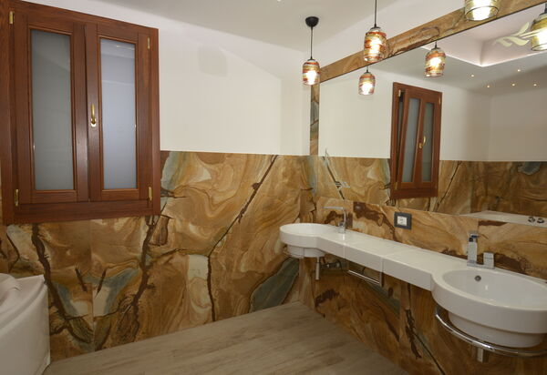 Villa Monaco: Autunno, Bagno, Estate, Primavera