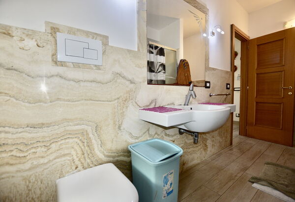 Villa Monaco: Autunno, Bagno, Estate, Primavera