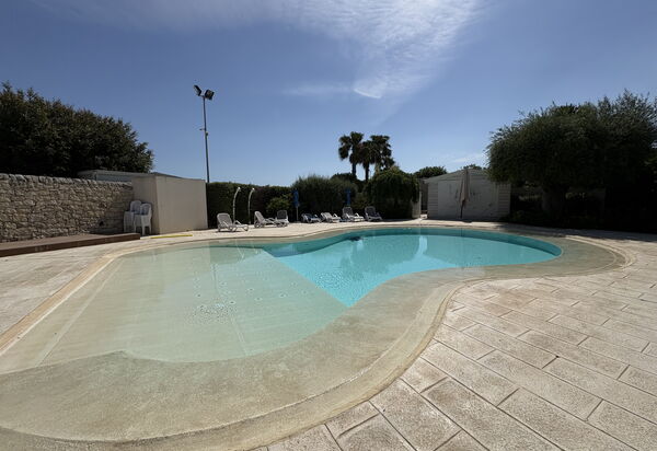 Villa Monaco: Autunno, Balcone / Terrazza / Patio, Estate, Giardino, Piscina, Primavera