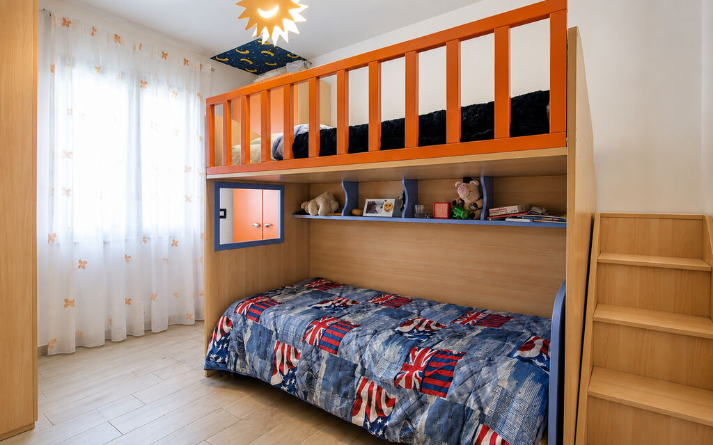 Villa Monaco: Autumn, Bedroom, Spring, Summer