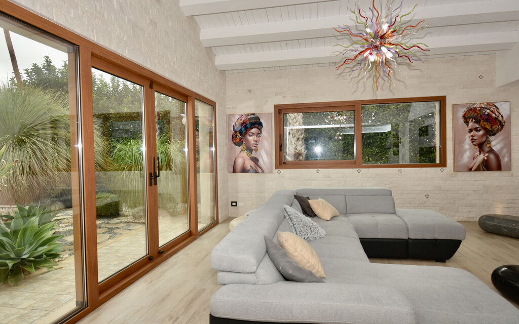 Villa Monaco: Autumn, Living Room, Spring, Summer