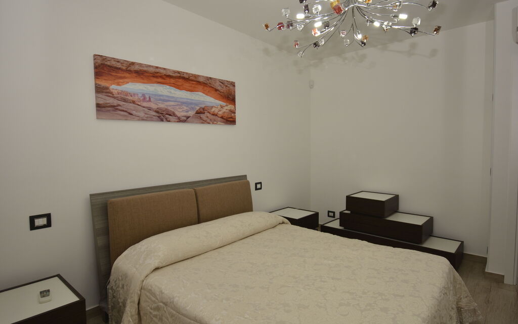 Villa Monaco: Autumn, Bedroom, Spring, Summer