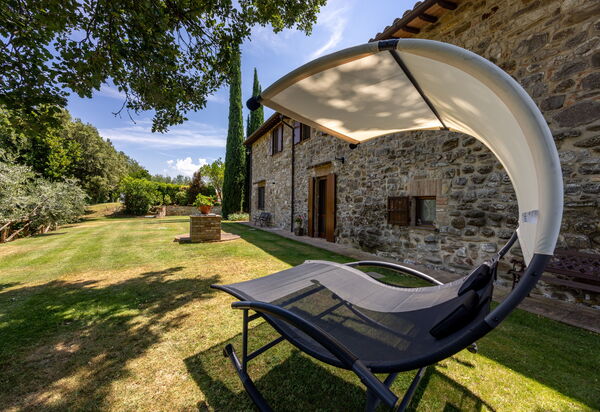 Villa Daluma, Private Pool in Todi: Autunno, Estate, Giardino, Primavera