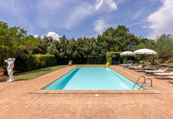 Villa Daluma, Private Pool in Todi: Autunno, Estate, Piscina, Primavera