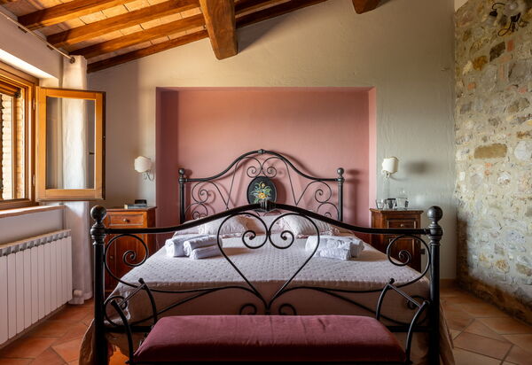 Villa Daluma, Private Pool in Todi: Autunno, Camera da letto, Estate, Primavera